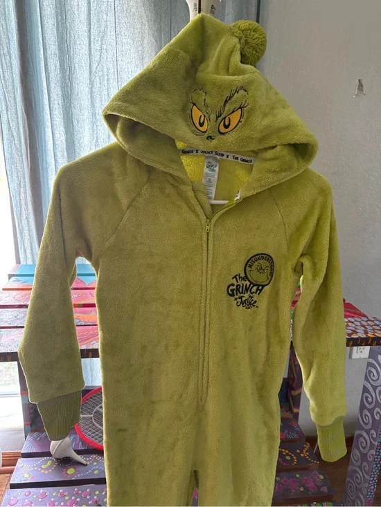 The Grinch x Justice Pajama Kids Size Medium (7/8)