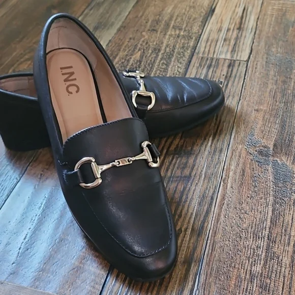 I.N.C. Women's Black Leather Loafers‎ with Silver Buckle. Size 6