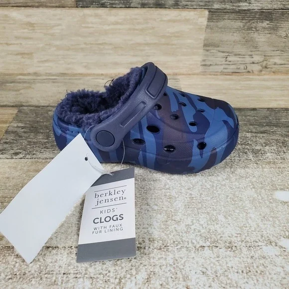 Berkley Jensen Kids Clogs Sz 6 Comfort Navy Camo Faux‎ Fur Round Toe Shoes