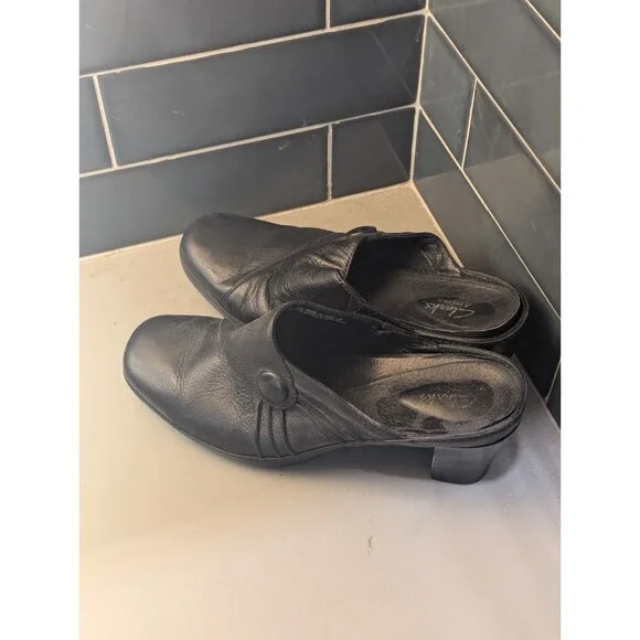 Clarks‎ Artisan Solid Black Leather Mule Diamond Trust Clogs Sz 8.5