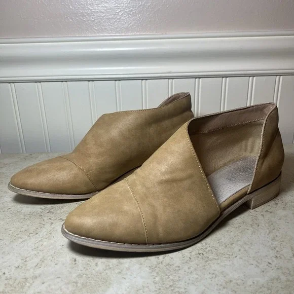 Mi.im Tan D'Orsay Pointed-Toe Flats Womens Sz 6.5 Effortless‎ Contemporary Chic