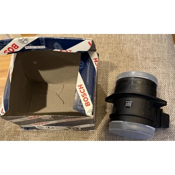New Bosch Air Flow Sensor Audi A3 Volkswage Jetta Golf B0068M3Y0W