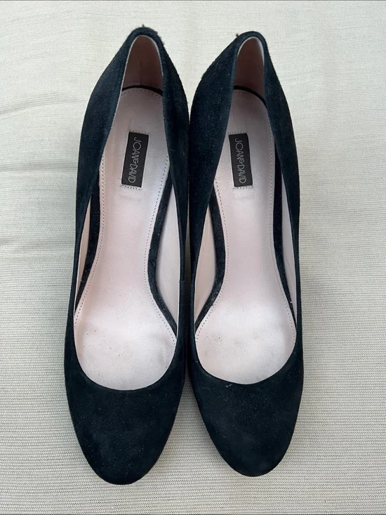 Joan & David Black Suede Classic Pumps Heels Size 9 Leather