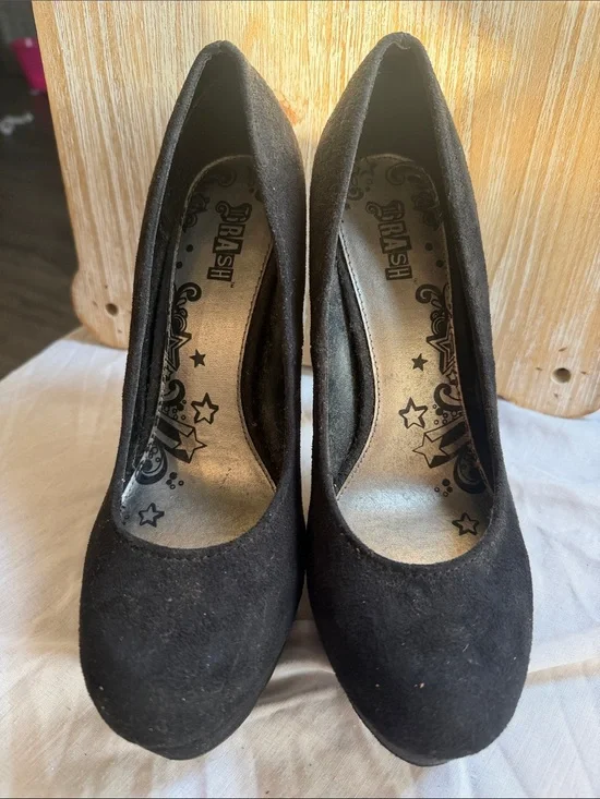 Brash Black Suede Platform Pumps