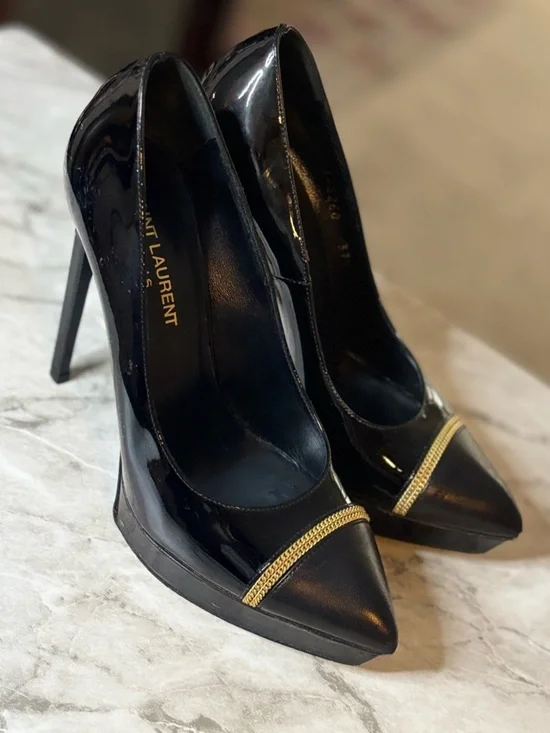 Saint Laurent Black Patent Leather Pointed Toe Pumps w/ Gold Chain Trim Sz 37.5