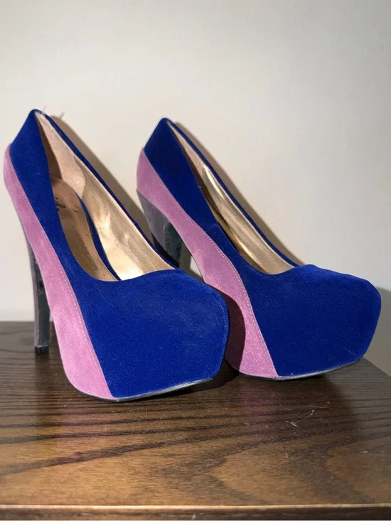 Qupid Two-Tone Suede Platform Pumps in Royal Blue and Mauve size 7