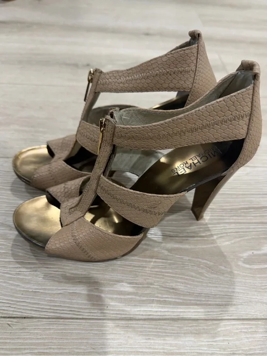 Michael Kors Nude Snakeskin Embossed Front Zip Cage Heels Size 7