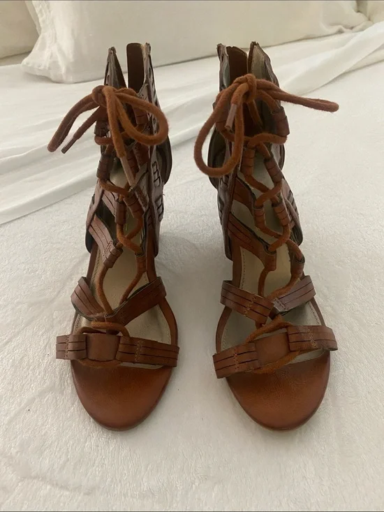 Rampage Brown Leather Lace-Up Heeled Sandals