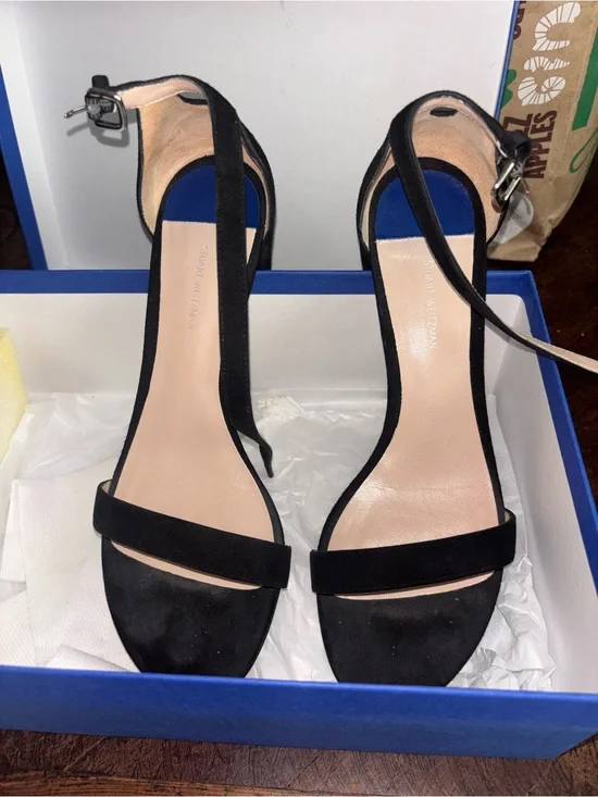 NWT Stuart Weitzman Classic Elegant Black Suede Ankle-Strap Sandals