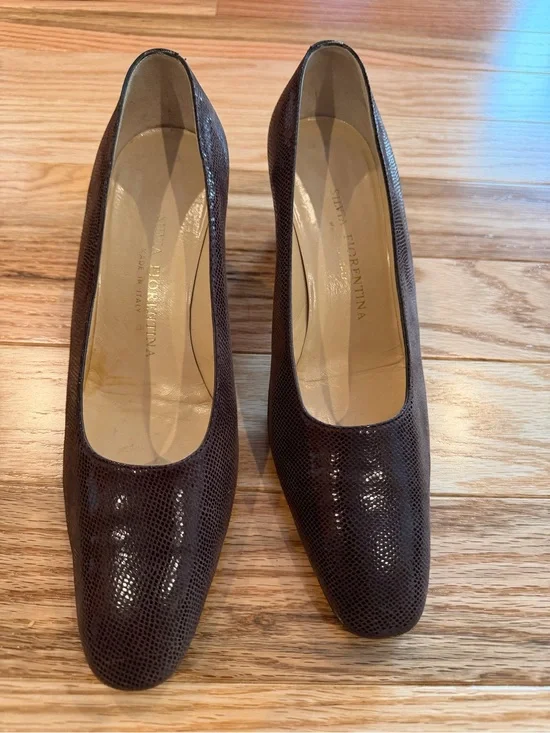 Silvia Fiorentina Brown Lizard-Embossed Leather Pumps #shoes  #Italian #leather