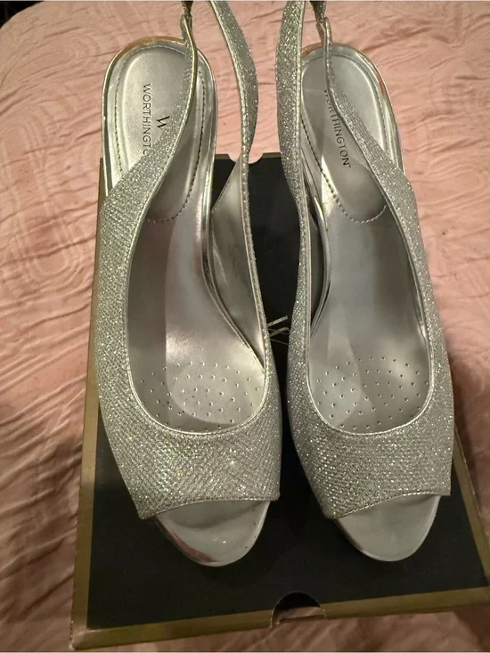 Worthington Silver Glitter Slingback Peep Toe Heels