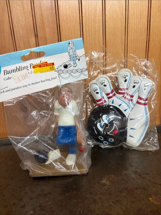 Wilton Bumbling Bowler Figurine (Sealed ‘91) & Pop Top Ball and Pins(Open-20 ct)