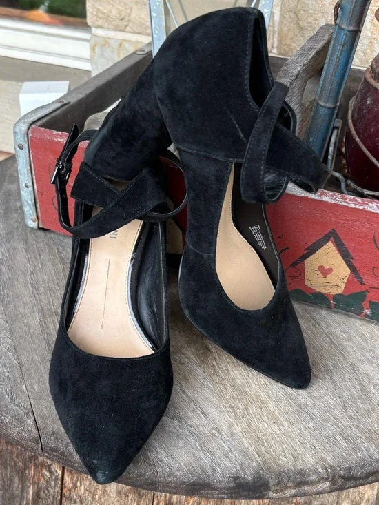 Gianni Bini Black Suede‎ Pointed-Toe Ankle Strap Pumps