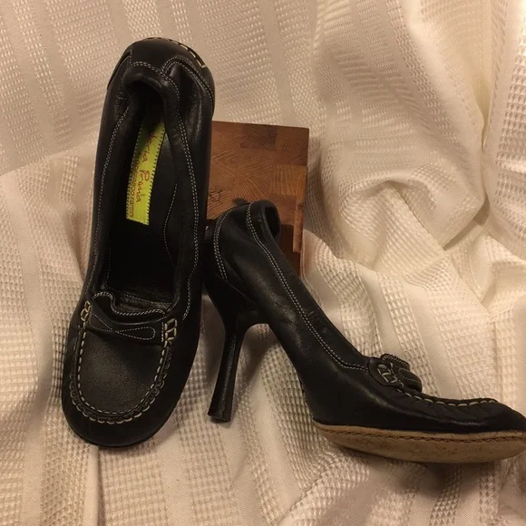 Materia Prima by Goffredo Fantini leather 3” heel