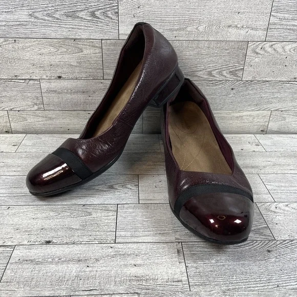 Clarks Keesha Rosa Burgundy Leather Low Heel Pumps Shoes Women Size 8M‎