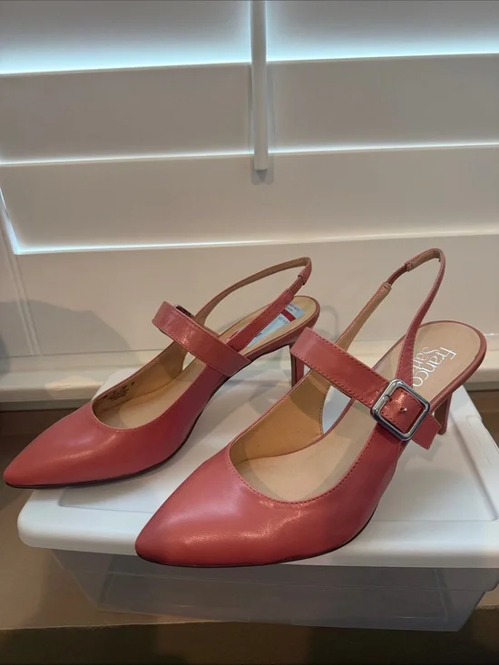 Franco Sarto Pink leather Slingback Pointed-Toe Low Block Heels