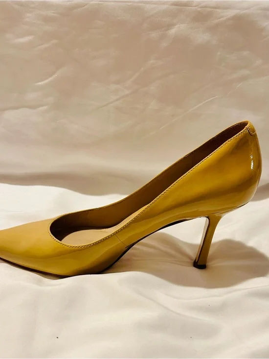 Joan & David Patent Leather Yellow Pointed-Toe Pumps