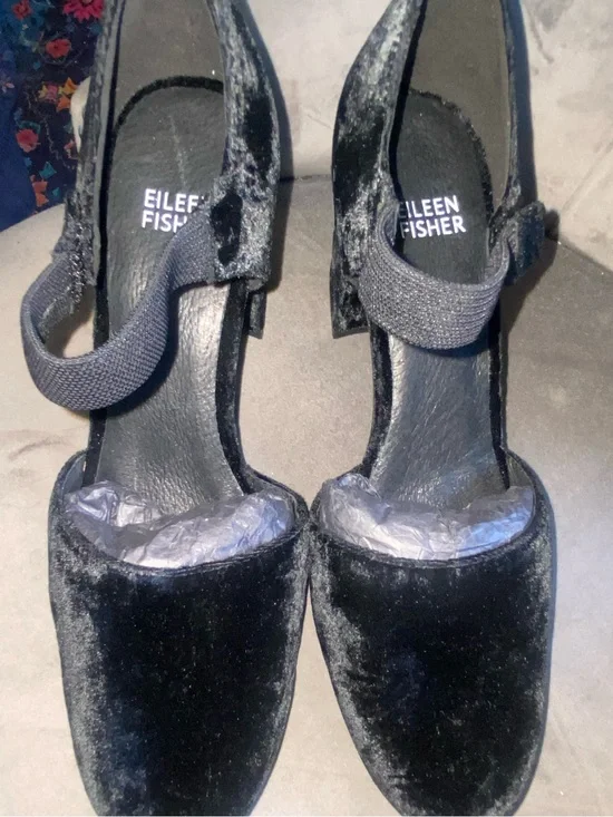 Eileen Fisher Black Velvet Mary Jane Block Heel Shoes Size 8.5