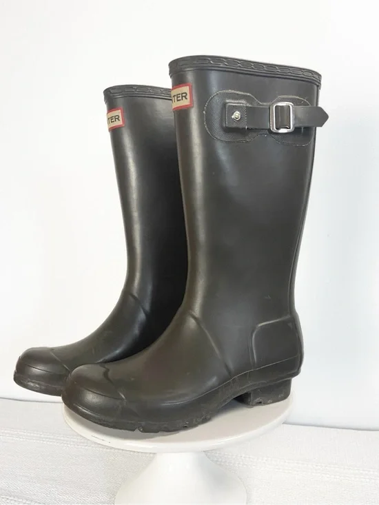 Hunter Matte Tall Rubber Rain Boots Brown Kids size 3 M/4 F