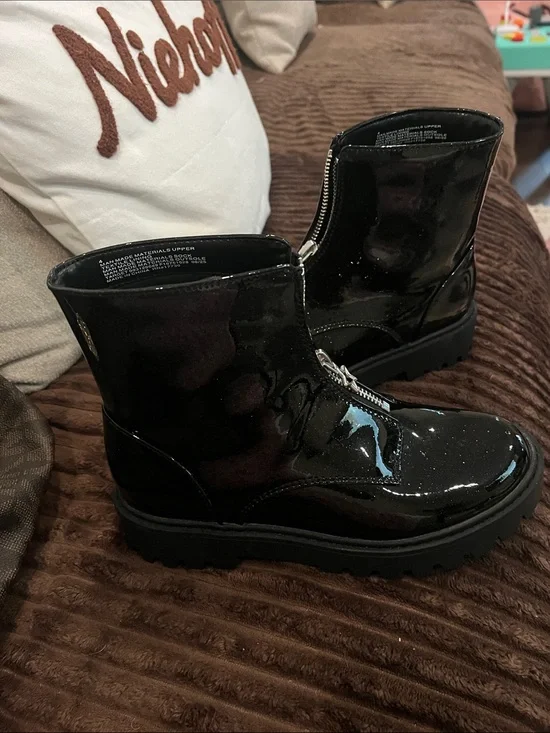 UGG Kids Black Patent Zip-Front Rain & Snow Boots
