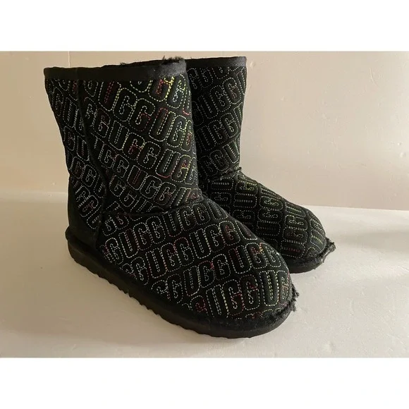 Ugg Boots Girls size 4 Graphic stitch rainbow‎ colorful black slip on bootie