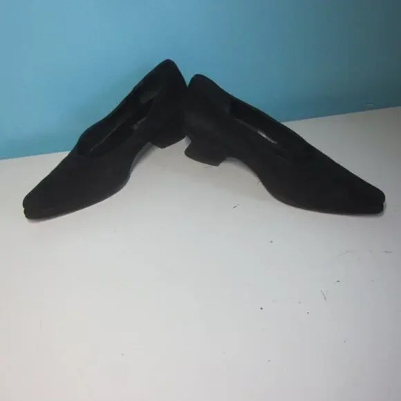 Yoki Shoes Black Velvet Leather Pointy Toe Shoes 39 / 8