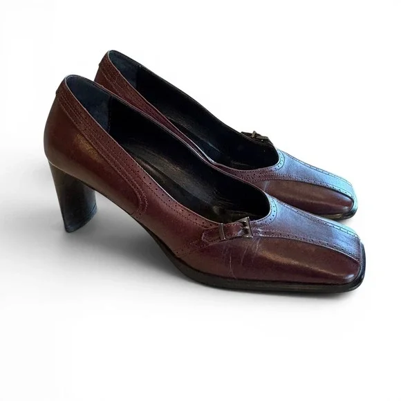 Cordani Italy Leather Heels Women 7.5 Burgundy Oxblood Pumps Buckle Comfort 37.5