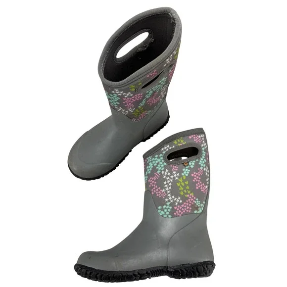 Bogs Kids Classic Waterproof Insulated Winter Boots Gray Hearts Stars 4