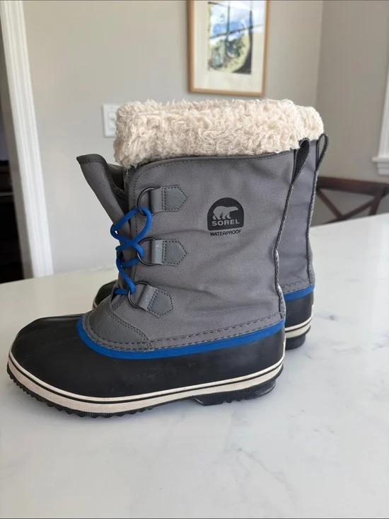 Sorel Kids Grey and Blue Waterproof Winter Boots with Cream Cuff