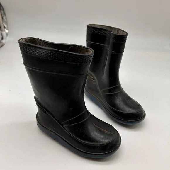 Kids Black Rubber Rain Boots‎ Size 5 Waterproof Muddy Puddle Jumping