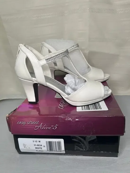Easy Street Flash T-Strap Dress Sandals White Womens Size 5.5M
