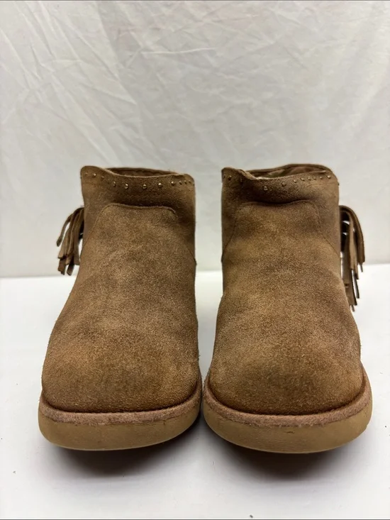 UGG Women’s Suede Fringe Ankle Bootie in Brown, size 3 for little girl, box 74
