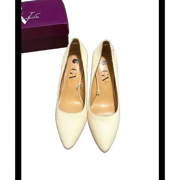 Gloria Vanderbilt Womens Pointed Toe Stiletto Pumps Natural Cream Size 8