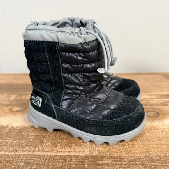 The North Face Winter Snow‎ Boots Toddler 5 Black Gray Insulated NF00CXY4
