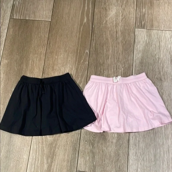 Old Navy Kids Skorts in Black and Pink (D)