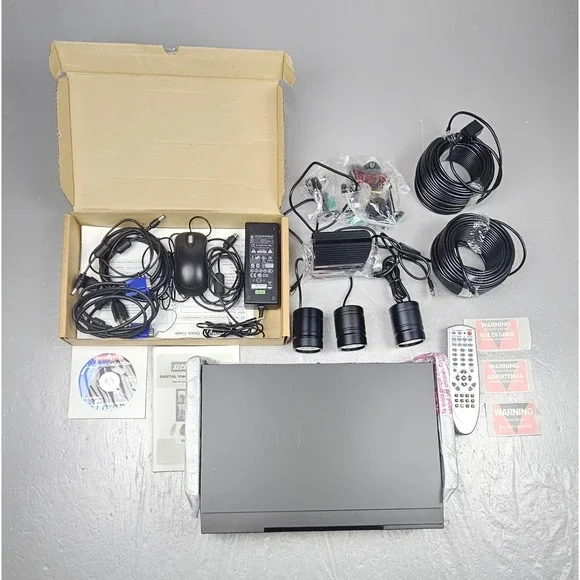 Triplex Network 4 Channel DVR Video Recoder PXWDVR723J-1360 with 3 Cameras