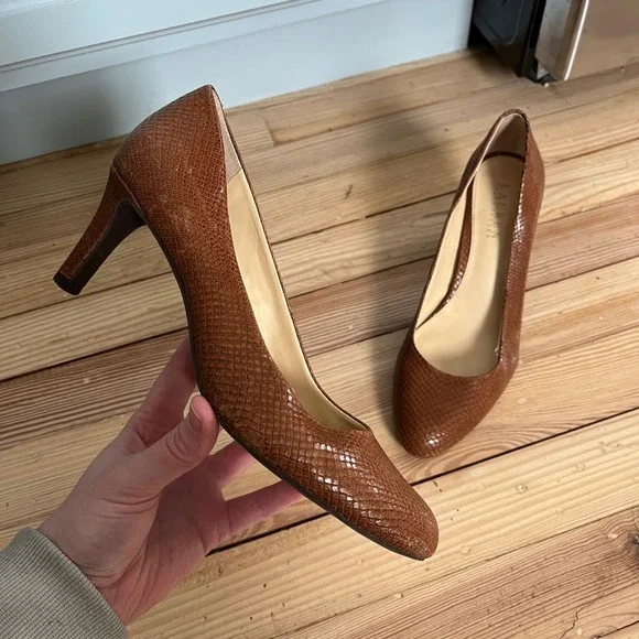 Lauren Ralph Lauren Brown Snakeskin Embossed Round Toe Pumps‎ short Heels 8B