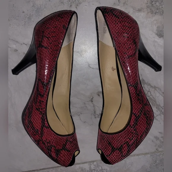 Preview International Leather‎ Red Black Snakeskin Peep Toe Heels Sz 11