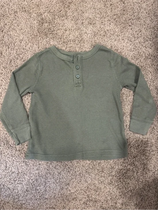 Old Navy Kids Henley in Hunter Green— 3T