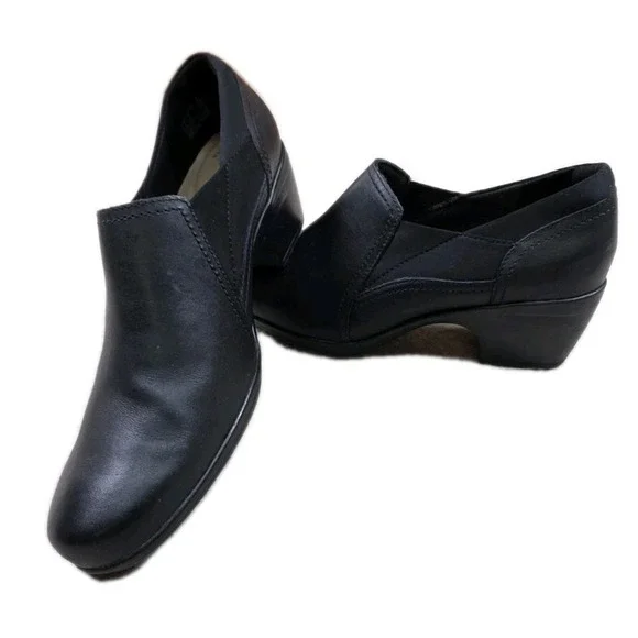 Clarks Emily‎ Amelia Slip On Pumps Womens 8M Black Leather Stretch Comfort Shoes