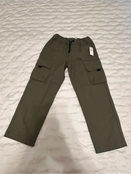 Old Navy Boy’s Olive Green Tech Taper Quick Dry Pants with Drawstring Size S 6 7