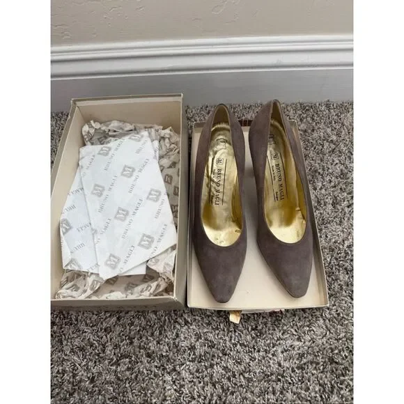 Bruno Magli Pump Vintage Heels Slip On Pointed Toe Size 6