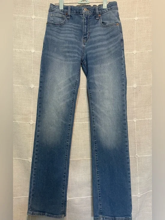 Boys Old Navy light wash denim. Size 16 straight
