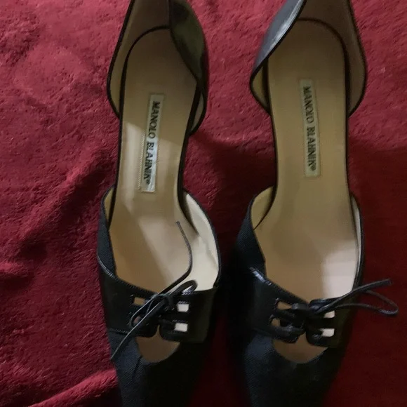 Manolo Blahnik Black Lace-Up Shoes