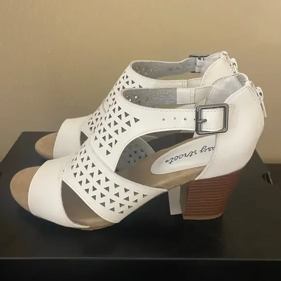 Easy Street‎ Women's Block Heel Sandal