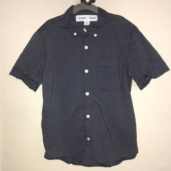 Old navy blue button down medium short sleeve shirt