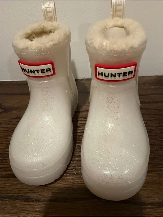 Hunter Kids Silver Rain Boots Box Label