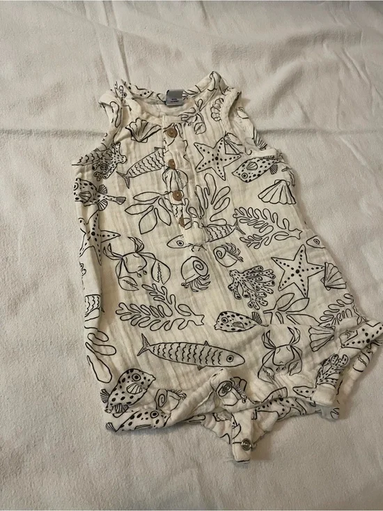 Old Navy Cream and Black Seashell Print Button Romper