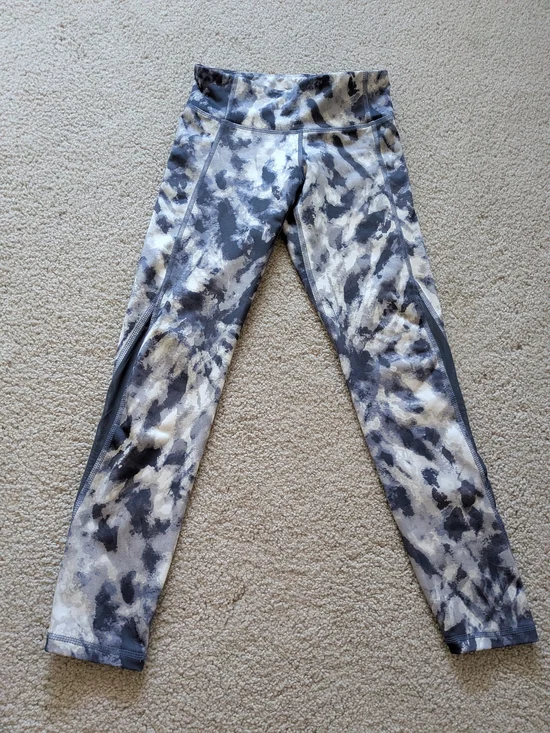 Old Navy Active Go-Dry  Gray & White Printed Girls' Leggings