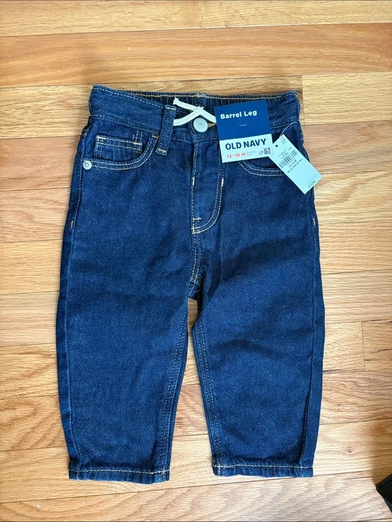 NWT Old navy barrel leg jeans 12-18 months